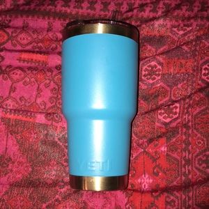 Yeti Tumbler 40 ounces